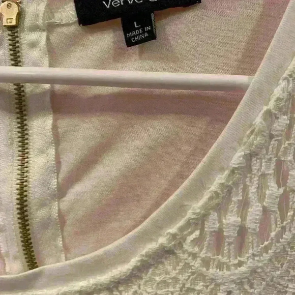 Women’s Verve Ami White Lace Top - Picture 3 of 3